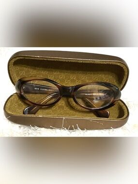 Gucci Brown Tortoise Cat-Eye Women's Glasses